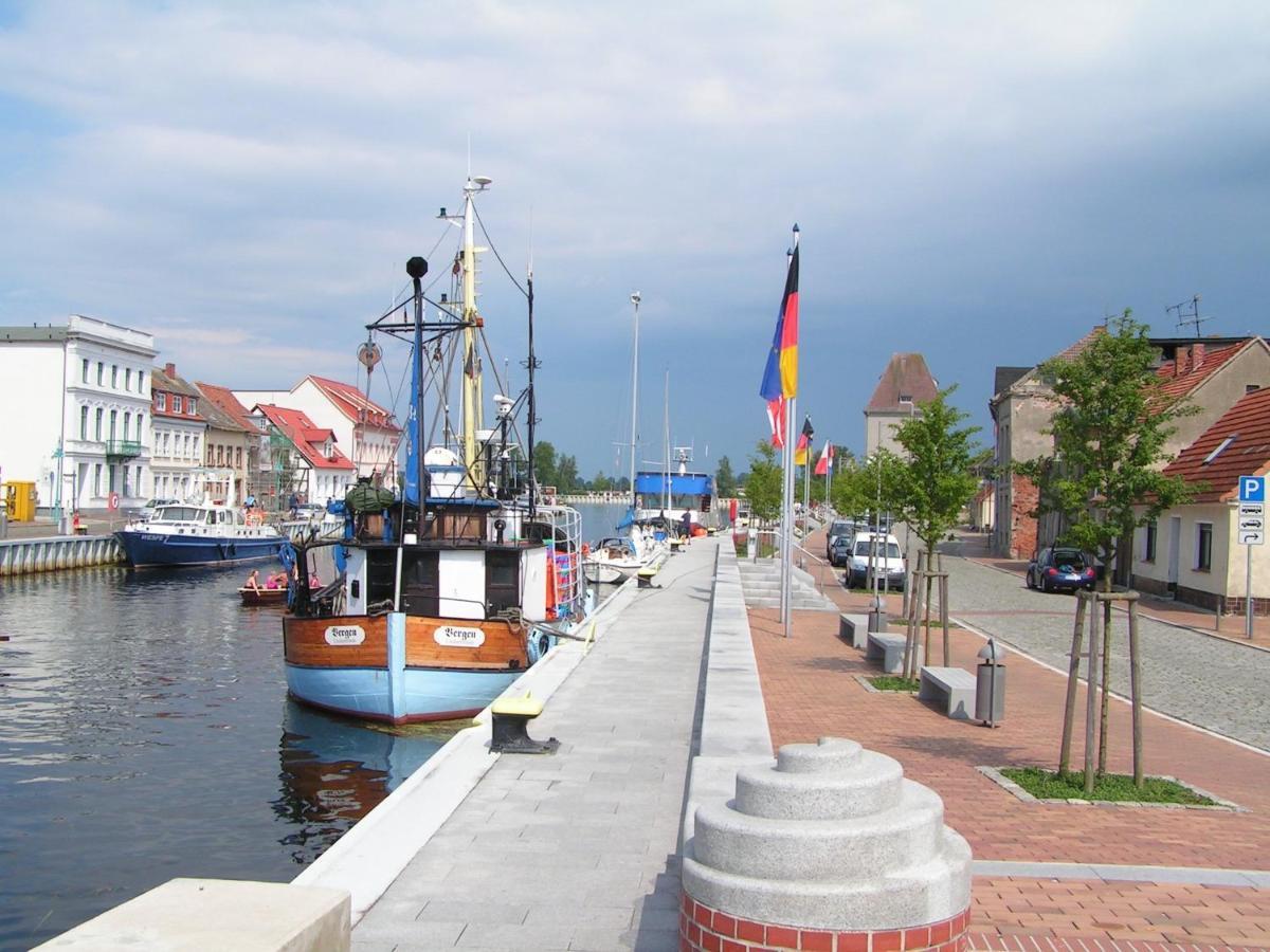 Blick Auf Yachthafen An Der Ostsee Иккермюнде Экстерьер фото